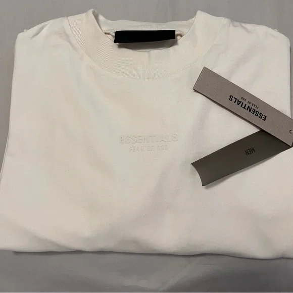 Essentials LS Tee - Picture 1 of 3